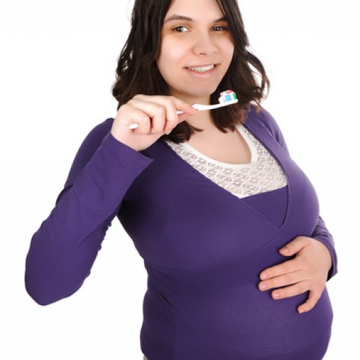 Jste těhotná? Pozor na těhotenskou gingivitidu!